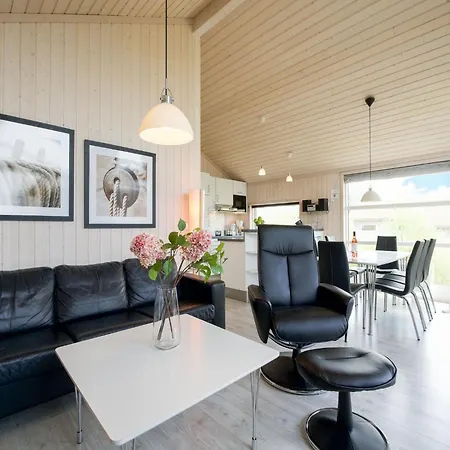 شقة Geraeumiges Spa-retreat Fuer 8 Personen
