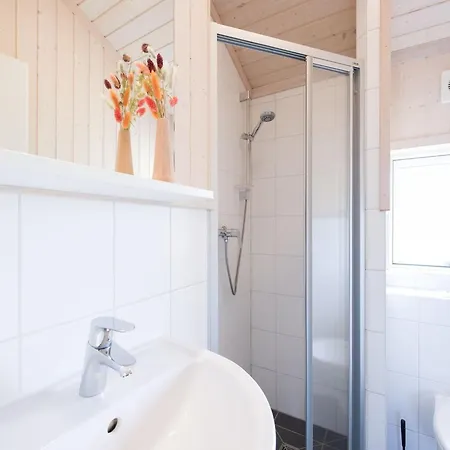شقة Geraeumiges Spa-retreat Fuer 8 Personen *