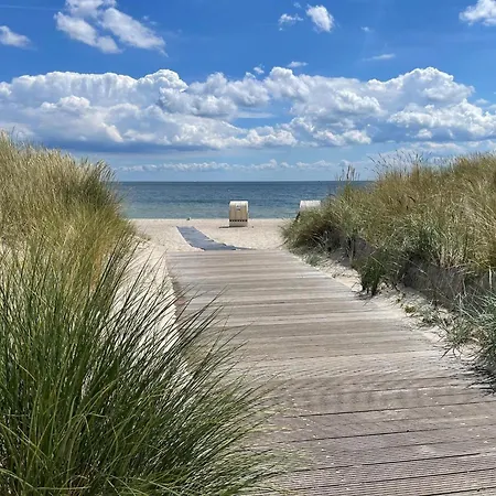 Lägenhet Geraeumiges Spa-retreat Fuer 8 Personen Großenbrode