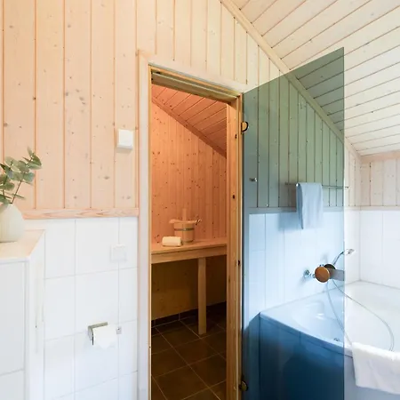 شقة Geraeumiges Spa-retreat Fuer 8 Personen